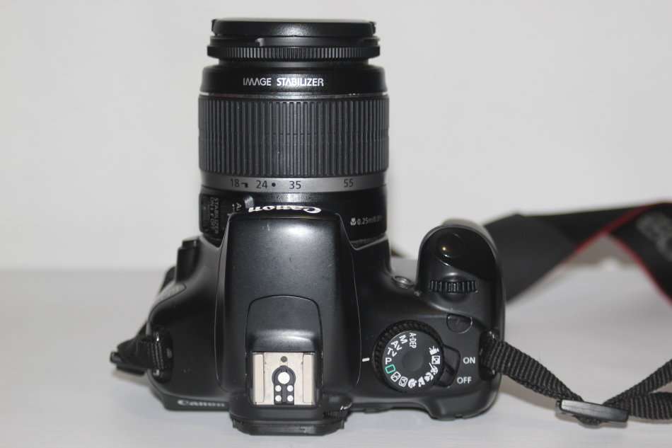 CANON EOS 1100D,12MP DSLR CAMERA WITH HD MOVIES, COMING WITH 18-55MM ZOOM LENS AND BAG