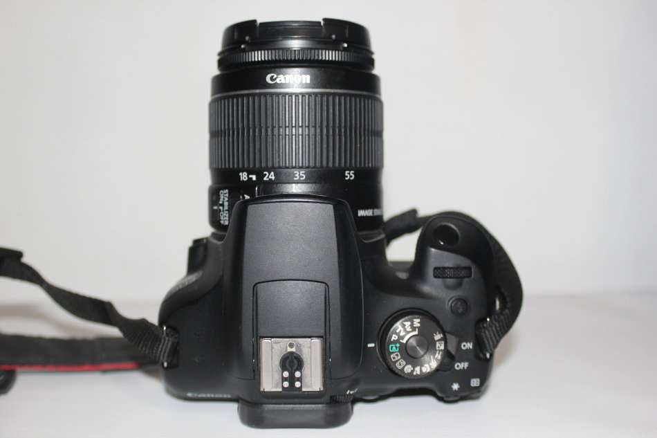 Canon EOS 2000D 24MP DSLR, FULL HD MOVIES , 18-55MM IS II ZOOM LENS IN NEW CONDITION WITH  BAG