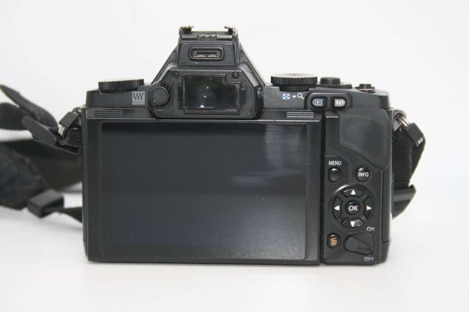 Olympus OM-D E-M5 Camera with 40-150mm f/4-5.6 R Lens Zoom Lens