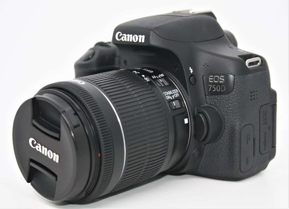 Canon EOS 750D 24MP DSLR Camera WITH 18-55MM IS STM , 16GB SD CARD BRAND NEW BAG, 500 SHOTS TAKEN