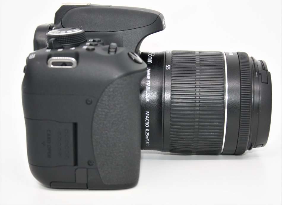 Canon EOS 750D 24MP DSLR Camera WITH 18-55MM IS STM , 16GB SD CARD BRAND NEW BAG, 500 SHOTS TAKEN