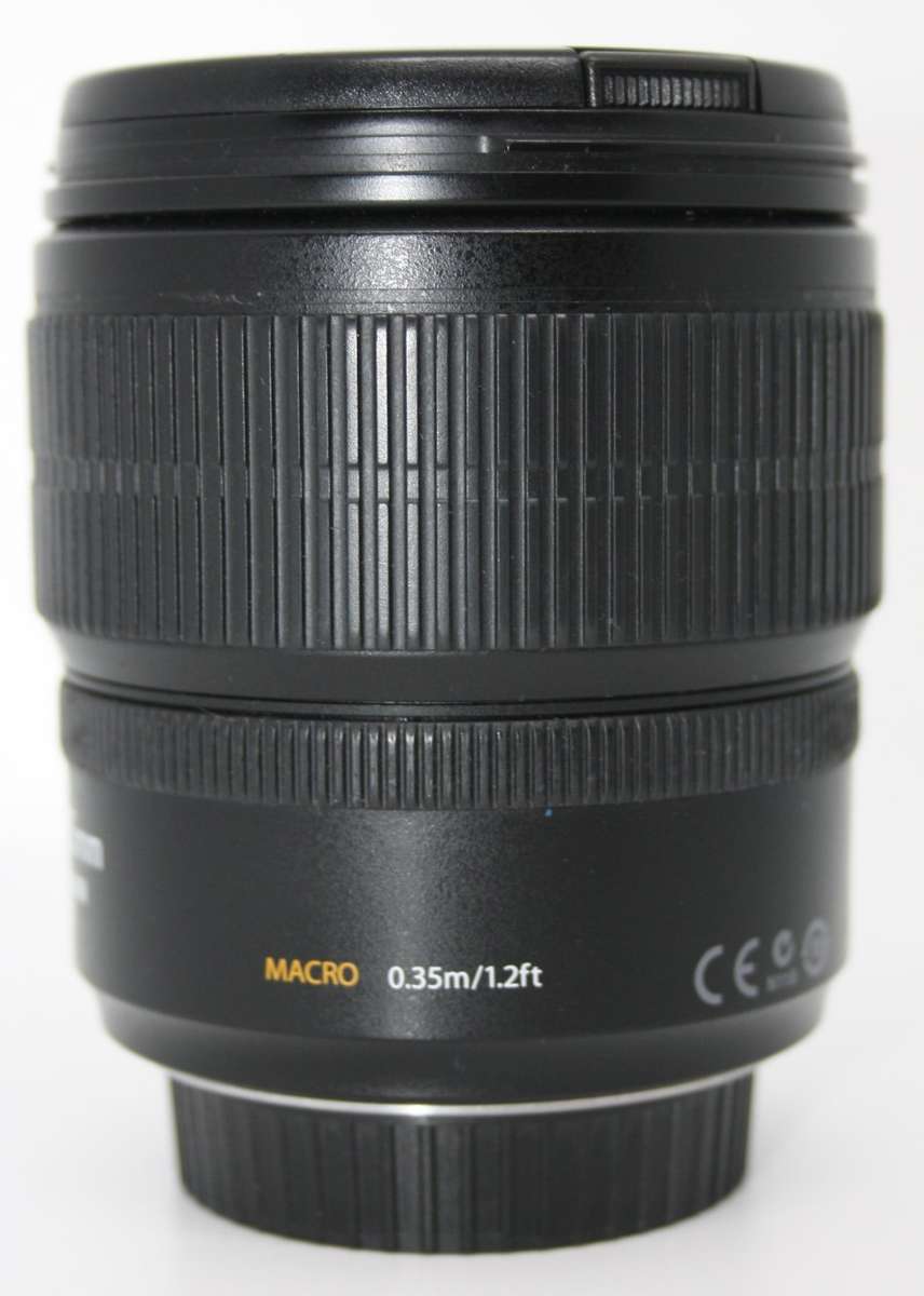 Canon EF-S 15-85mm f/3.5-5.6 IS USM Lens IN EXCELLENT CONDITON