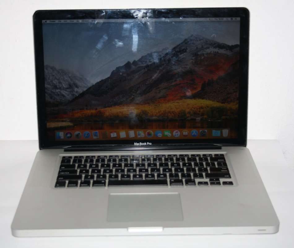 Apple MacBook Pro 15-inch ( 2011) Intel Quad Core i7, 8GB RAM, 1TB HDD AMD Radeon HD 6490M