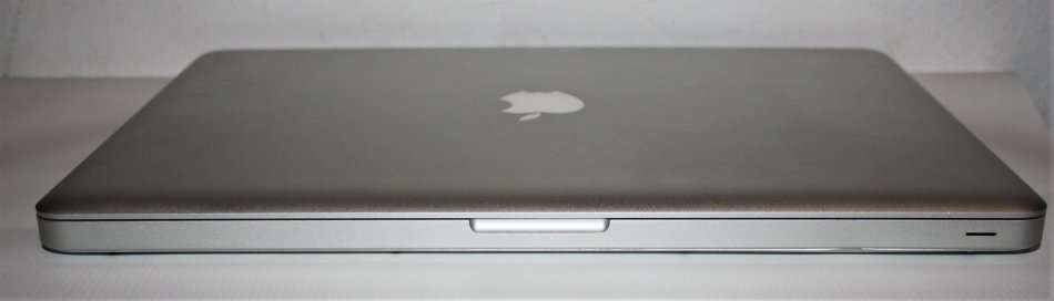 Apple MacBook Pro 15-inch ( 2011) Intel Quad Core i7, 8GB RAM, 1TB HDD AMD Radeon HD 6490M