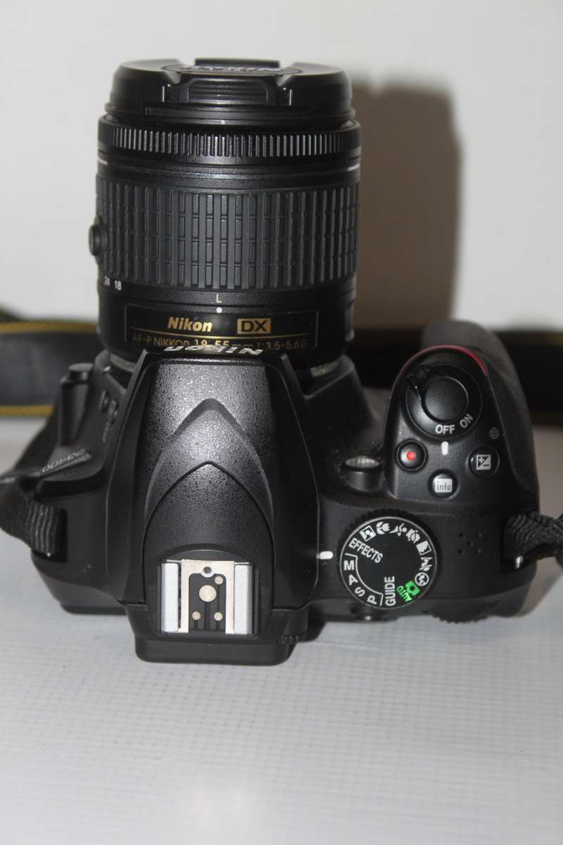 Nikon D3400 24MP DSLR ,FULL HD MOVIES with AF-P 18-55mm  Lens AND LOWEPRO BAG