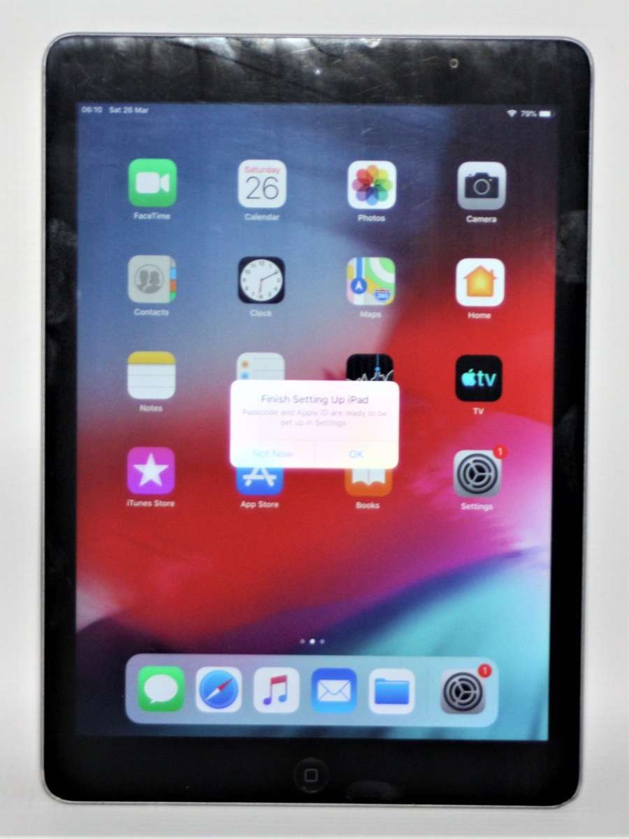 IPAD AIR , 16GB , WIFI  , VERY GOOD CONDITION