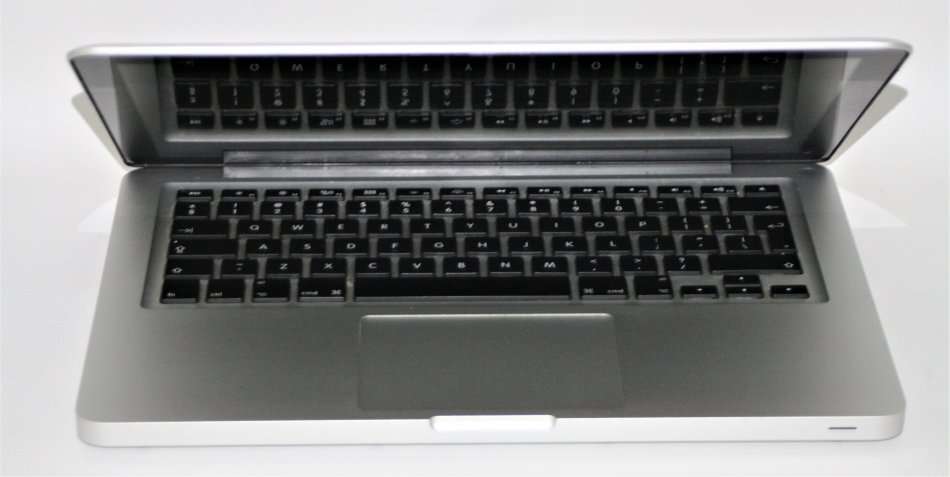 MACBOOK PRO 13` 2012  , CORE I7 @2.90GHz, 8GB RAM ,750GB HDD, VERY GOOD CONDITION