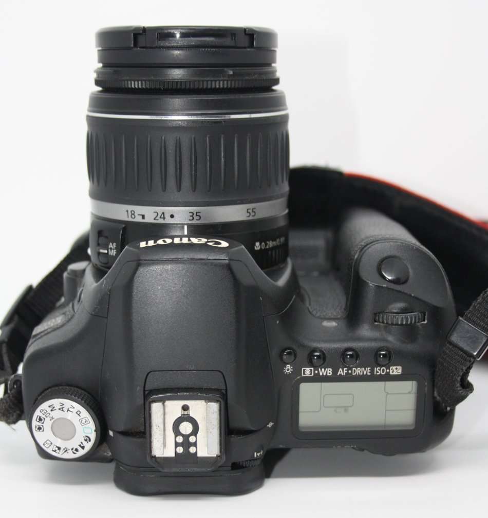 Canon EOS 50D 15MP DSLR WITH 18-55MM II , BATTERY GRIP , 2 BATTERIES AND CHARGER