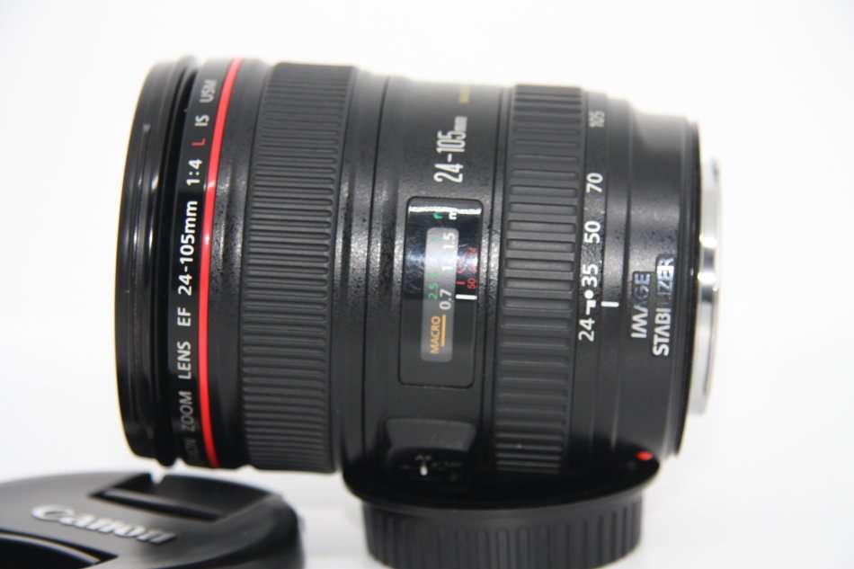Canon EF 24-105mm f/4 L IS USM Lens for Canon EOS SLR Cameras