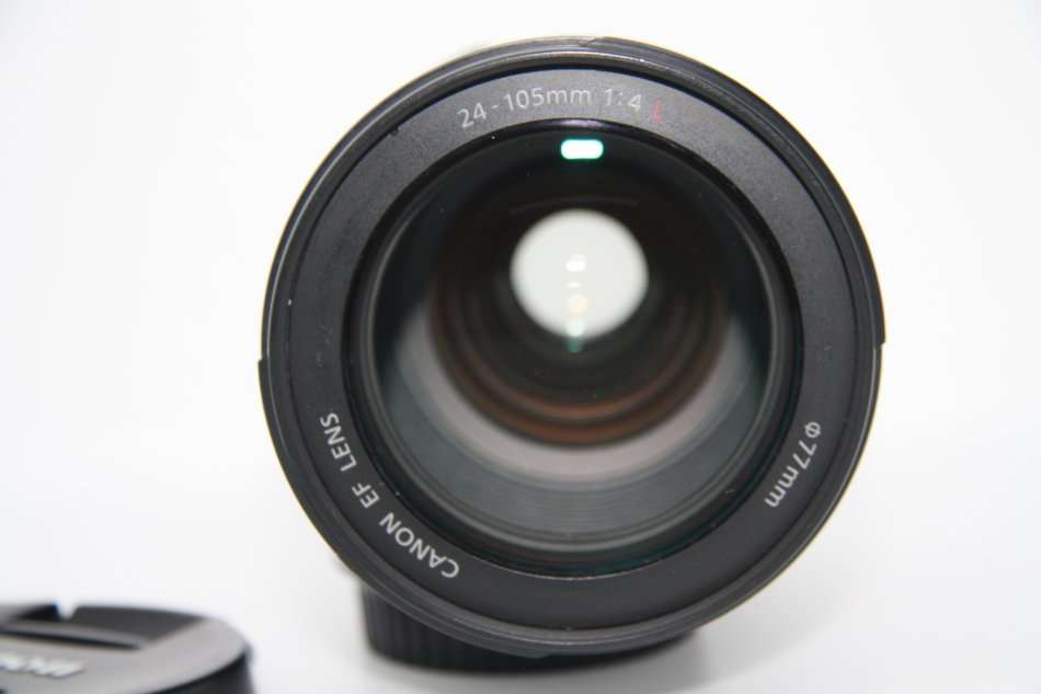 Canon EF 24-105mm f/4 L IS USM Lens for Canon EOS SLR Cameras