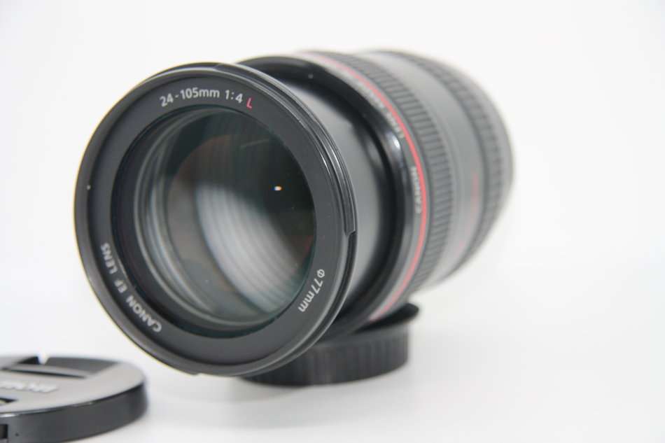 Canon EF 24-105mm f/4 L IS USM Lens for Canon EOS SLR Cameras