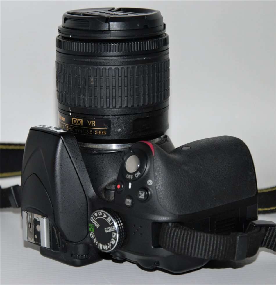 Nikon D3300 , 24.2 MP CMOS Digital SLR with AF-S DX NIKKOR 18-55mm f/3.5-5.6G VR  Zoom Lens