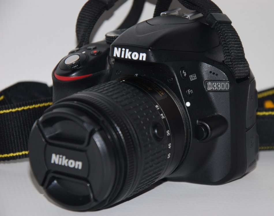 Nikon D3300 , 24.2 MP CMOS Digital SLR with AF-S DX NIKKOR 18-55mm f/3.5-5.6G VR  Zoom Lens