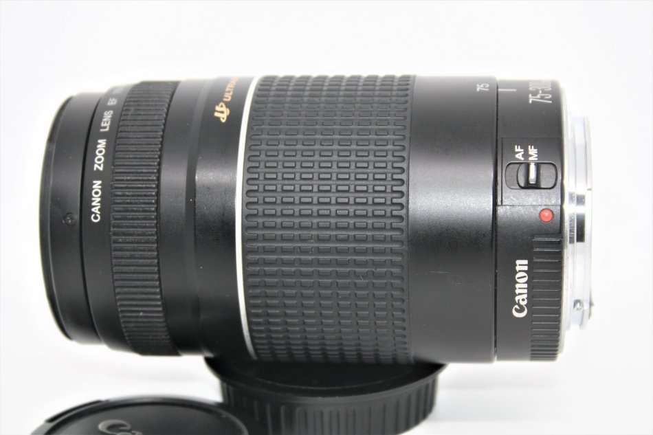 CANON EF 75-300mm f/4-5.6 III USM