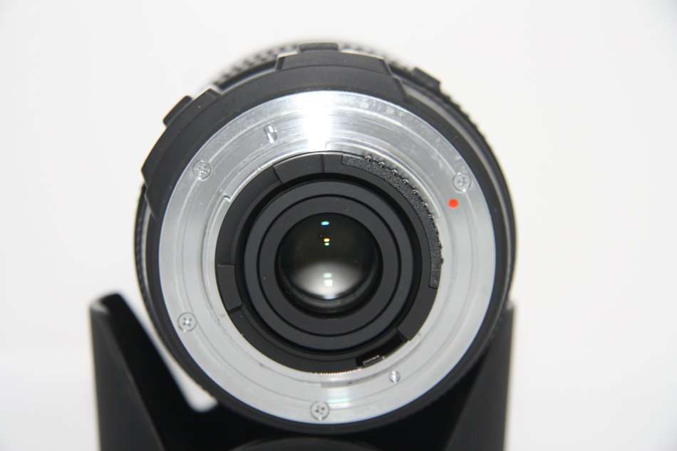 Sigma 18-200mm f/3.5-6.3 DC OS HSM Lens for Nikon Digital SLR  IN EXCELLENT CONDITON