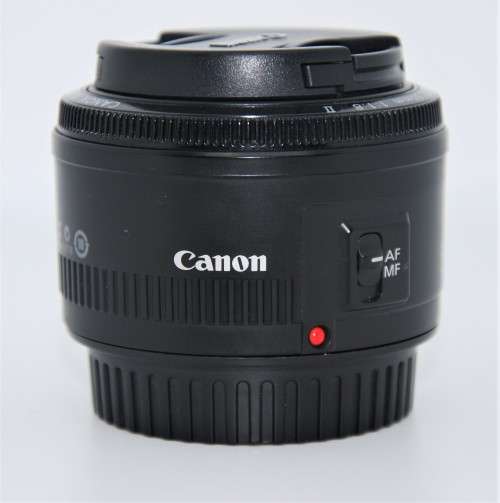 CANON EF 50MM F/1.8 II LENS IN EXCELLENT CONDITION