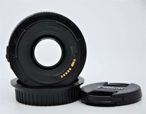 CANON EF 50MM F/1.8 II LENS IN EXCELLENT CONDITION