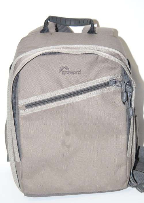 Nikon D3500 DSLR Camera with 18-55mm Lens VR LENS , ONLY 8190 SHUTTER COUNTS, COMING WITH A BAG