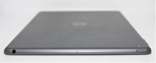Apple iPad 8th Gen WiFi Cellular 32GB Space Grey IN EXCELLENT CONDITION