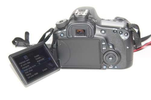 Canon EOS 60D (BODY ONY) IN NEW CONDITION