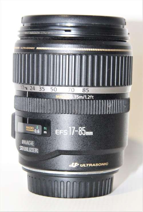 Canon EF-S 17-85mm f/4-5.6 IS USM Lens IN EXCELLENT CONDITION