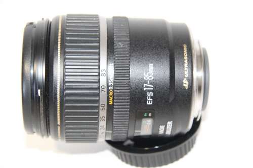 Canon EF-S 17-85mm f/4-5.6 IS USM Lens IN EXCELLENT CONDITION