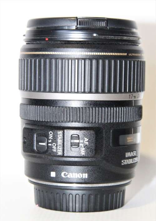 Canon EF-S 17-85mm f/4-5.6 IS USM Lens IN EXCELLENT CONDITION
