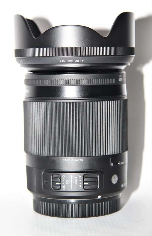 Sigma 18-300mm f/3.5-6.3 DC Macro OS HSM Contemporary Lens for Canon EF IN NEW CONDITION