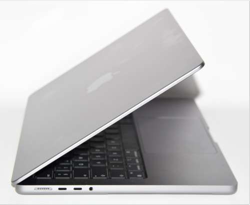 Apple 2021 MacBook Pro (14-inch, M1 Pro chip with 8core CPU and 14core GPU, 16GB RAM, 512GB SSD) -