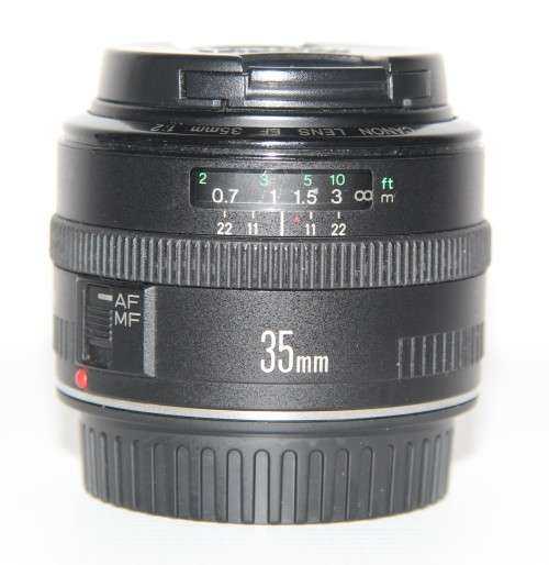 Canon EF 35mm f/2 Lens IN EXCELLENT CONDITION