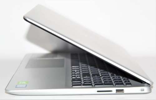 Dell Inspiron 15 5584 , 15.6`, Intel Core i7-8565U , 16GB RAM , 256GB SSD, Nvidia GeForce MX130 4GB