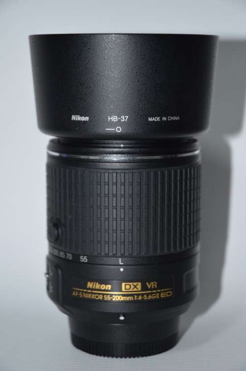 NIKON AF-S DX NIKKOR 55-200mm f/4-5.6G ED VR II Lens EXCELLENT CONDITION