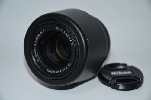 NIKON AF-S DX NIKKOR 55-200mm f/4-5.6G ED VR II Lens EXCELLENT CONDITION