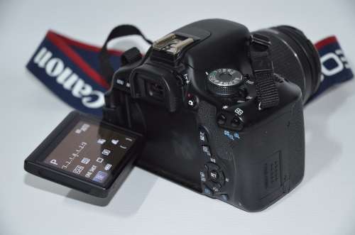 Canon REBEL T3i (600D) 18MP DSRL FULL HD MOVIES With 18-55mm Lens lll in Very Good Condition