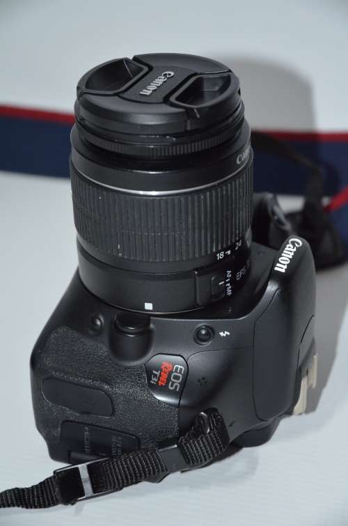 Canon REBEL T3i (600D) 18MP DSRL FULL HD MOVIES With 18-55mm Lens lll in Very Good Condition