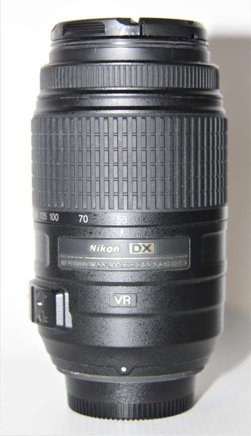 NIKON 55-300mm AF-S DX f/4.5-5.6G ED VR