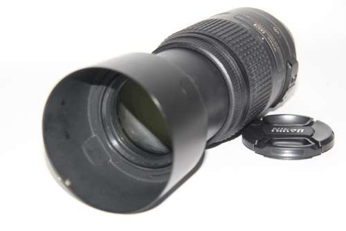 NIKON 55-300mm AF-S DX f/4.5-5.6G ED VR