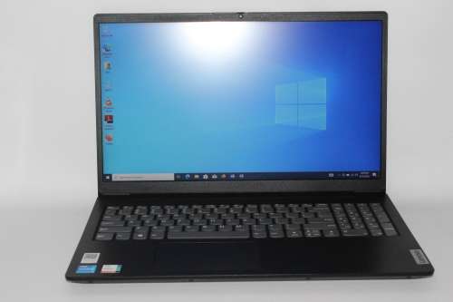 Lenovo V15 15.6-inch FHD Laptop  Intel Core i5-1135G7 , 8GB RAM , 256GB SSD  Win 10 Pro