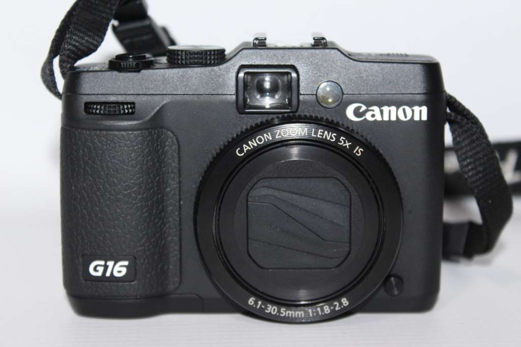 Canon PowerShot G16 12.1 MP CMOS Digital Camera with 5x Optical Zoom and 1080p Full-HD Video Wi-Fi