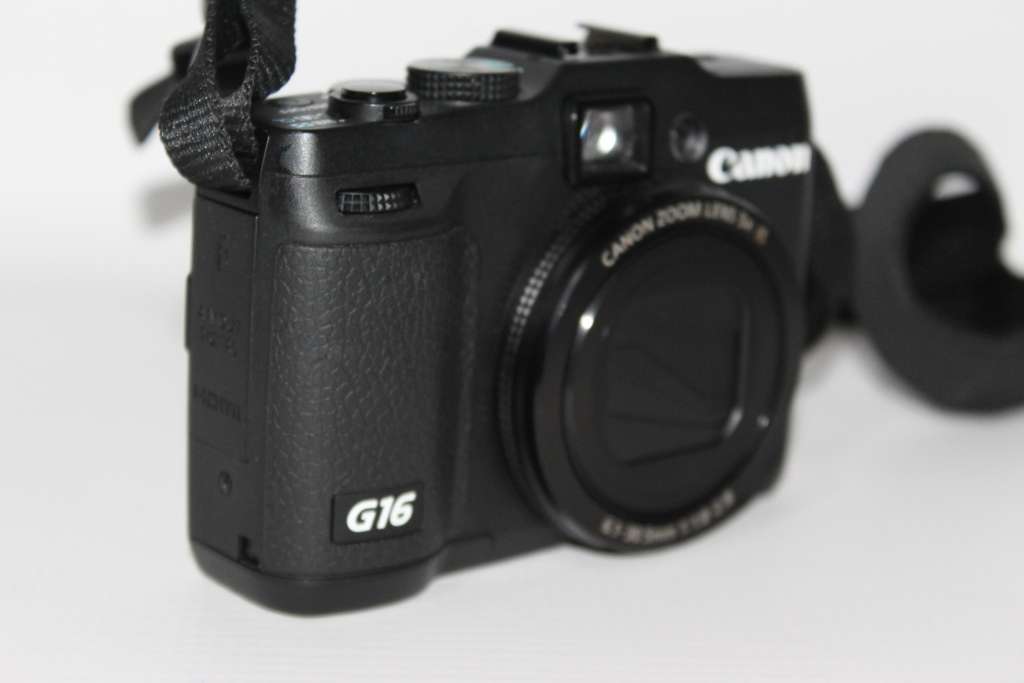 Canon PowerShot G16 12.1 MP CMOS Digital Camera with 5x Optical Zoom and 1080p Full-HD Video Wi-Fi