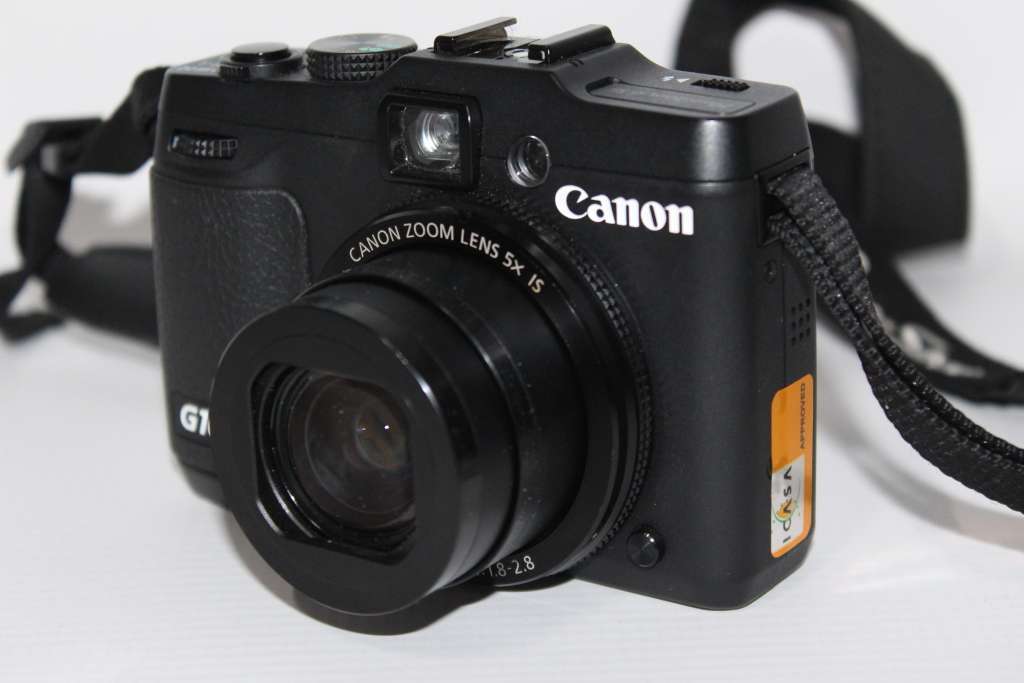 Canon PowerShot G16 12.1 MP CMOS Digital Camera with 5x Optical Zoom and 1080p Full-HD Video Wi-Fi