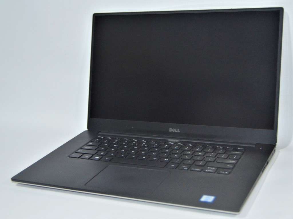 Dell Precision 5530 WORKSTATION ,Intel Hexa-Core i7-8850H , 32GB Ram, 512GB SSD, 4GB Nvidia Quadro