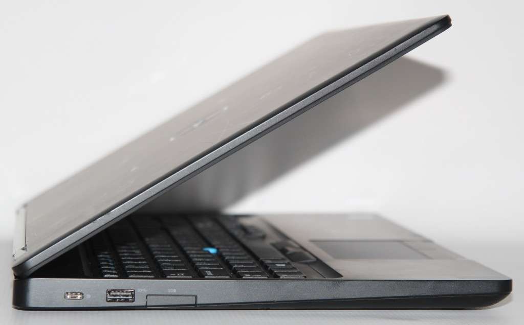 DELL LATITUDE 5580, Core i5-6300U @2.40GHz,8GB Ram,256GB SSD, FHD 1920 X 1080