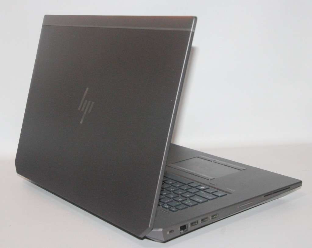 HP ZBook 17 G6 Mobile Workstation  Hexa-Core i7-9750H / 16GB RAM / 512GB SSD / 4GB Nvidia Quadro