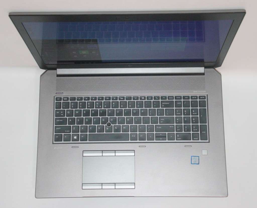 HP ZBook 17 G6 Mobile Workstation  Hexa-Core i7-9750H / 16GB RAM / 512GB SSD / 4GB Nvidia Quadro