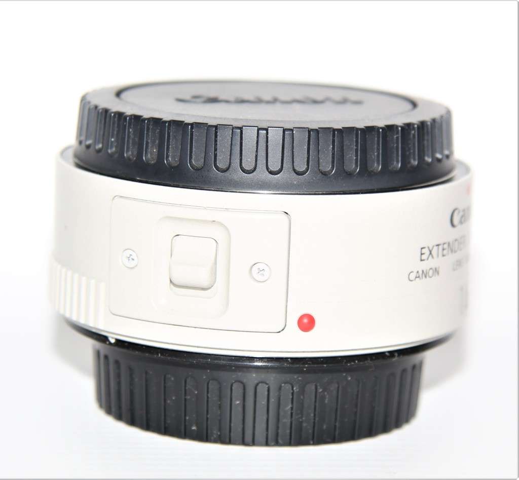 Canon EF 1.4X II Extender for Canon Super Telephoto Lenses (Teleconverter) in EXCELLENT CONDITION