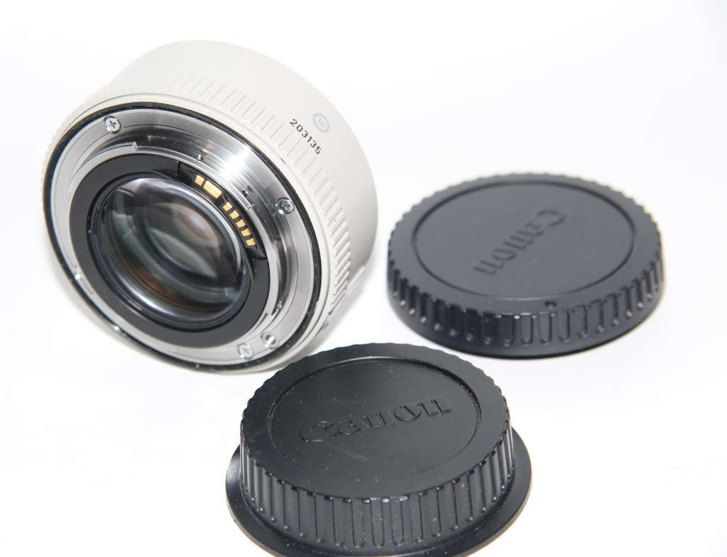 Canon EF 1.4X II Extender for Canon Super Telephoto Lenses (Teleconverter) in EXCELLENT CONDITION