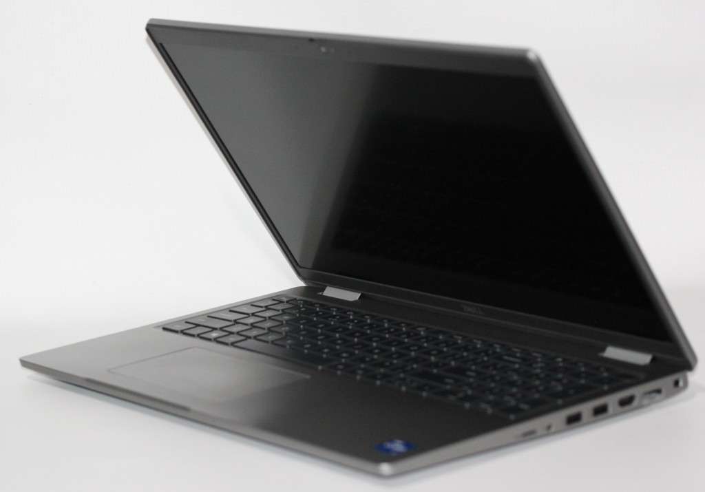 Dell Latitude 5520 11th Gen Core i7-1165G7 ,32GB RAM ,512GB SSD 15-inch, FHD 1920 x 1080