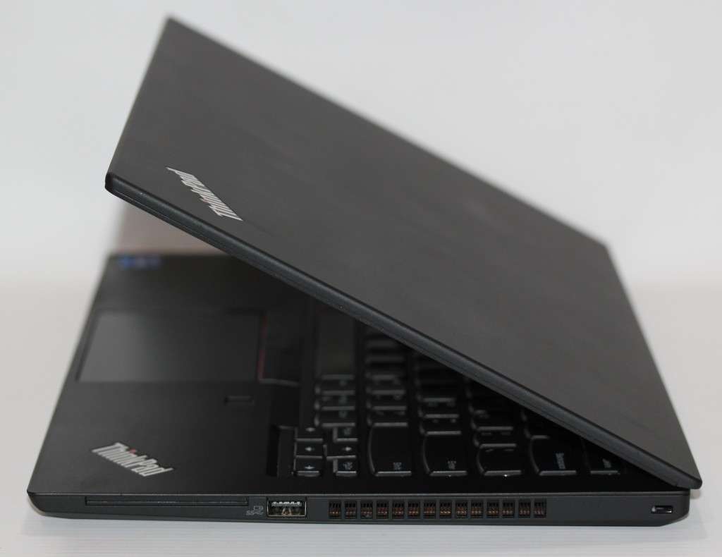 Lenovo ThinkPad T14  - Intel Core i7-1165G7 @2.80GHz, 16GB DDR4 RAM, 512GB SSD, 14` Full HD