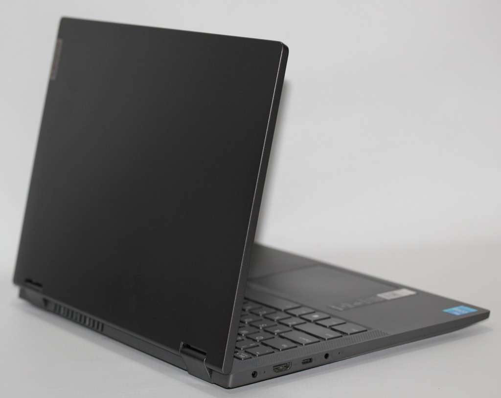 Lenovo IdeaPad Flex 5 (2-in-1) Convertible Core i3-1115G4 , 8GB RAM , 512GB SSD ,14. FHD TouchScree